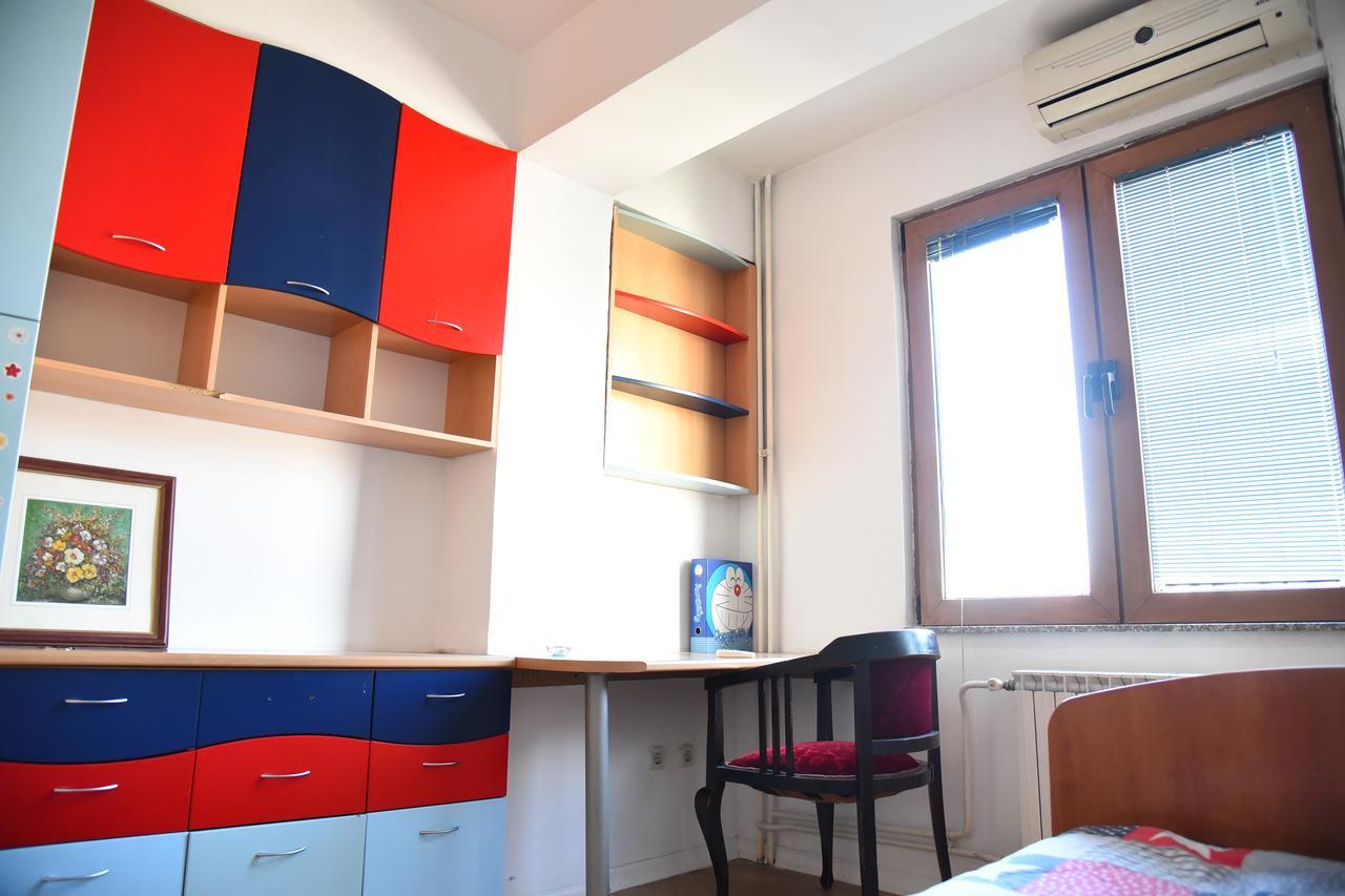 3 Bedroom Home With Parking Garage In The Heart Of סקופיה מראה חיצוני תמונה