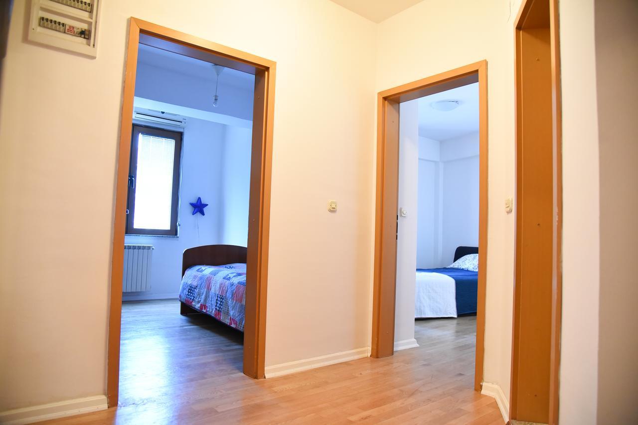 3 Bedroom Home With Parking Garage In The Heart Of סקופיה מראה חיצוני תמונה