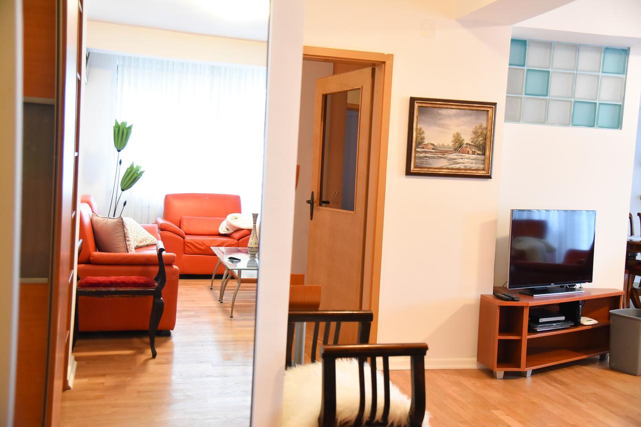 3 Bedroom Home With Parking Garage In The Heart Of סקופיה מראה חיצוני תמונה