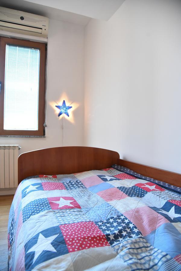 3 Bedroom Home With Parking Garage In The Heart Of סקופיה מראה חיצוני תמונה